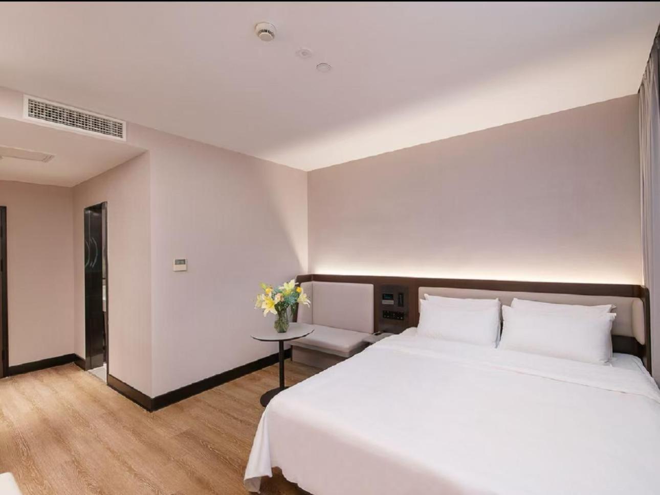 Hanting Hotel Shanghai Babaiban Pudian Road Subway Station Екстериор снимка